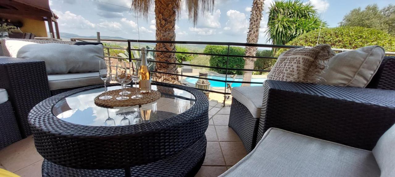 Beautiful Villa With A Stunning View Roujan ภายนอก รูปภาพ